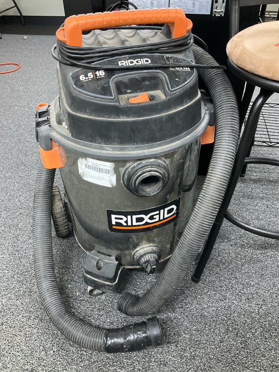 RIDGID 16 gallon 6.5 peak HP wet/dry vacuum