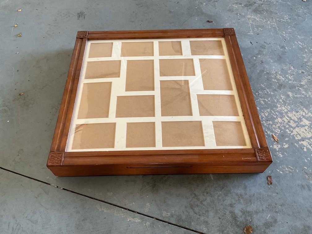 Wooden chest with multi-opening photo frame lid - Garage