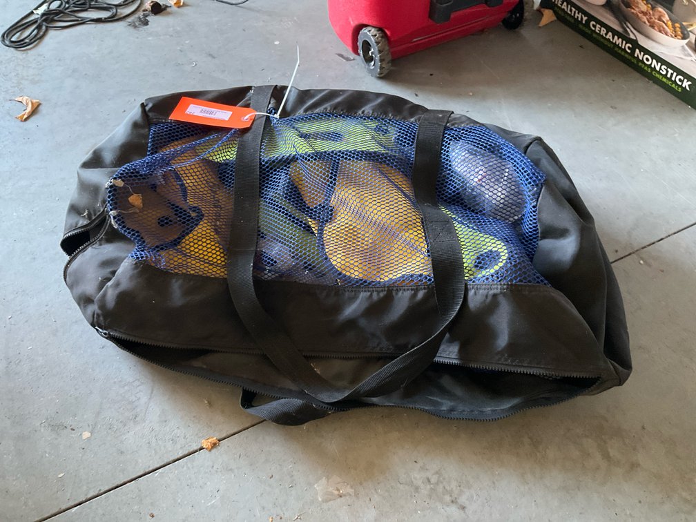 Snorkeling gear set with fins, mask, vest & mesh bag - Garage