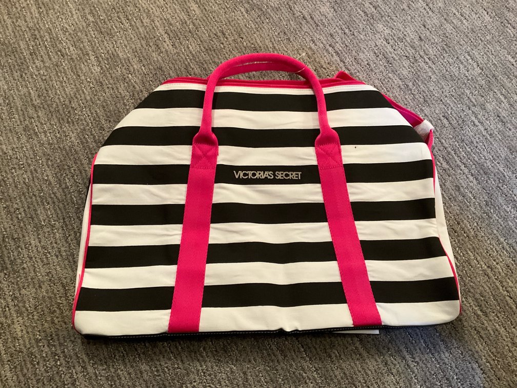 Victoria's Secret striped duffle bag with pink trim new - Basement Bedroom