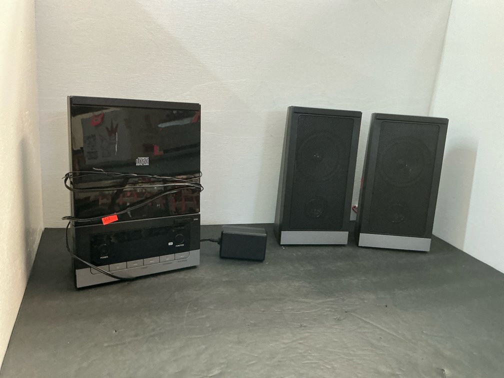 Onn vertical CD mini stereo system with 2 speakers