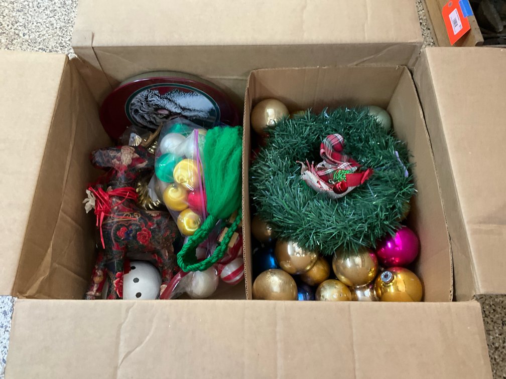 Grouping of Christmas decor, figurines & glass ornaments