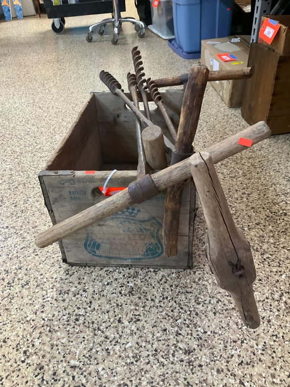 T-handle timber augers with wooden crate