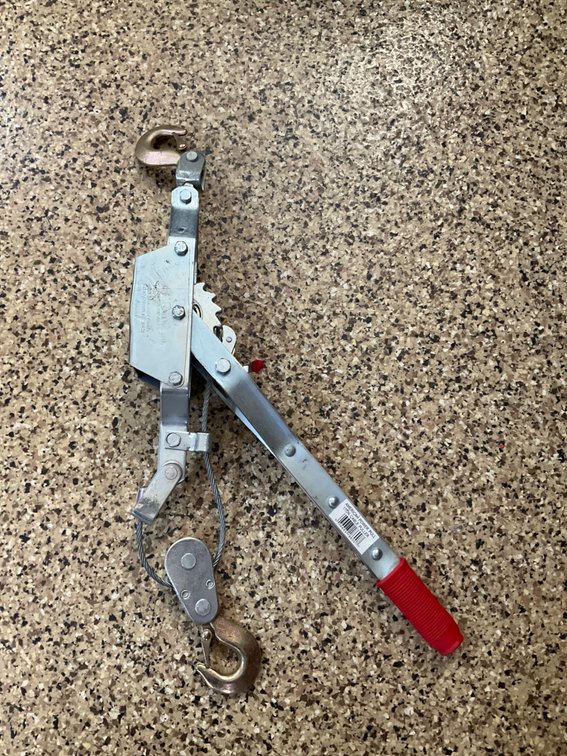 American Power Pull ratchet cable puller