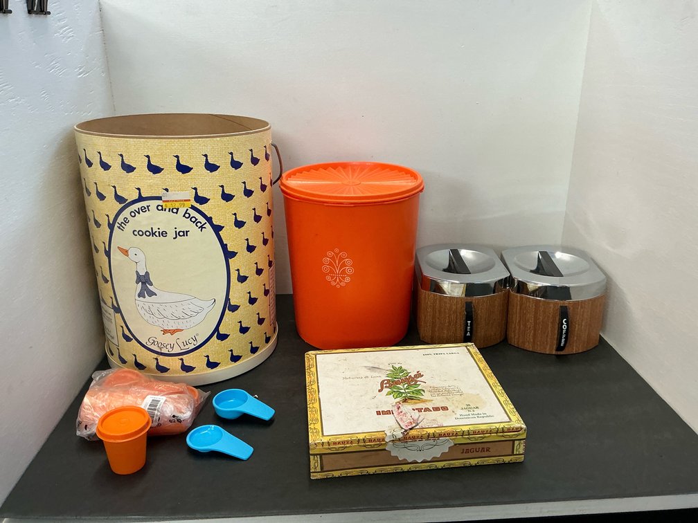 Kromex canisters, Tupperware & Bauzá cigar box