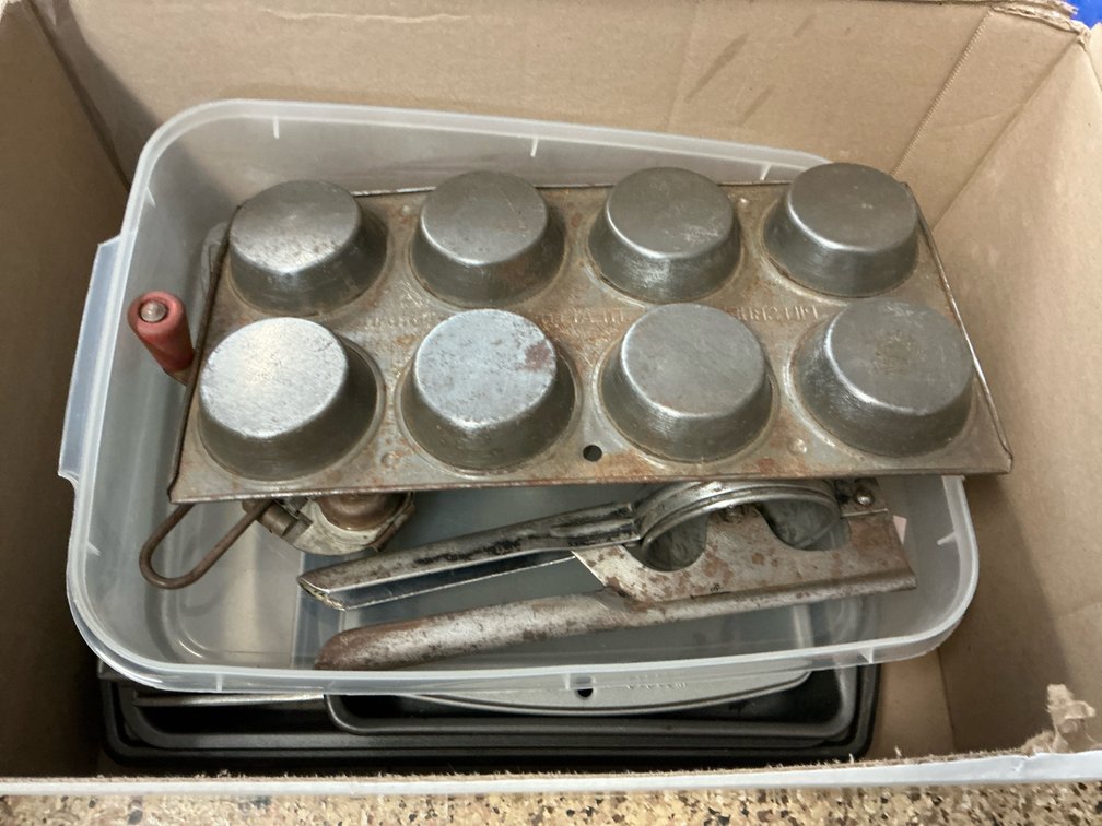 Grouping of metal bakeware & kitchen utensils