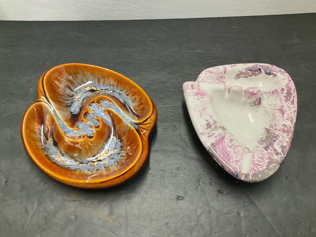 Pair of ceramic ashtrays with drip & marbled glazes