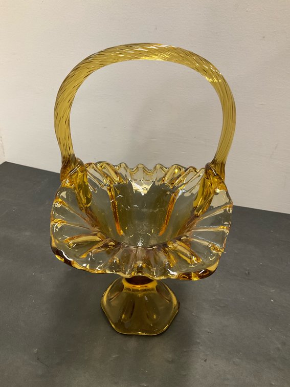 Amber glass ruffled basket with applied handle