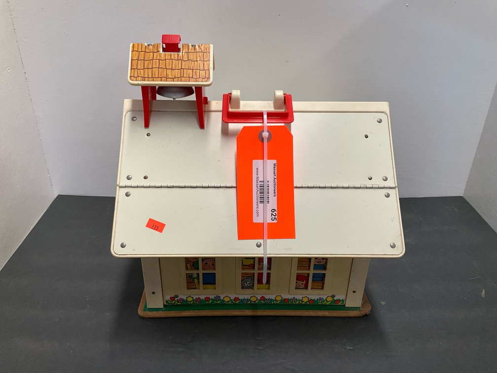Fisher-Price Play Family School toy building