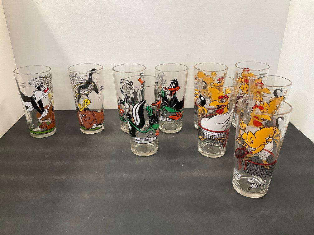 Pepsi Looney Tunes tennis drinking glasses