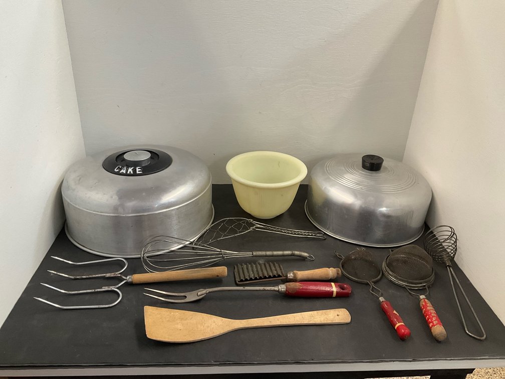 Aluminum cake covers, glass bowl & kitchen utensils