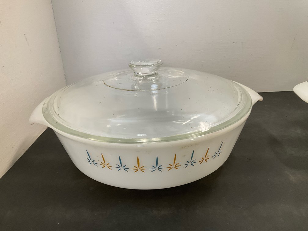 White milk glass casserole dishes with lids