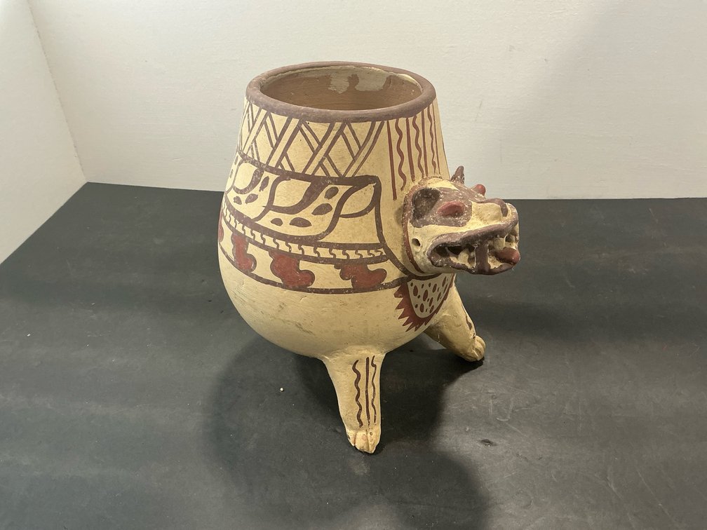 Painted ceramic zoomorphic tripod effigy vessel