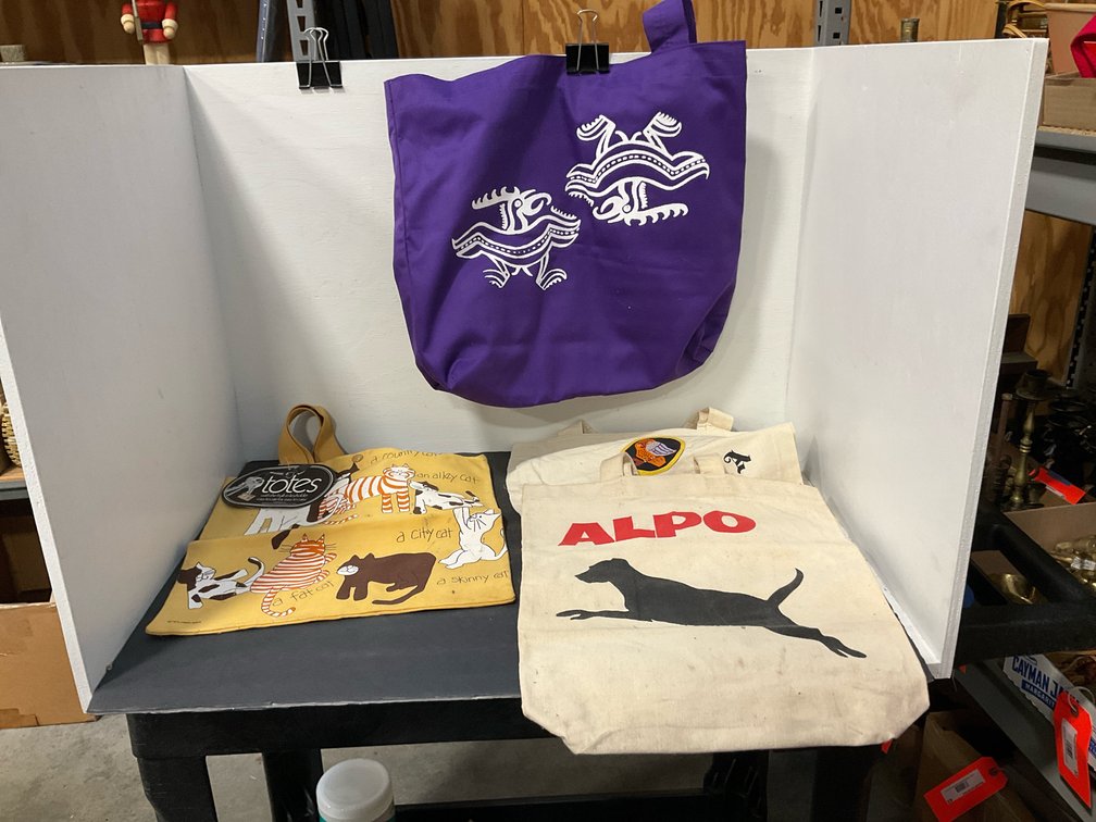 Grouping of canvas & fabric tote bags