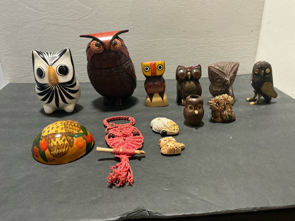 Grouping of assorted owl figurines & decor