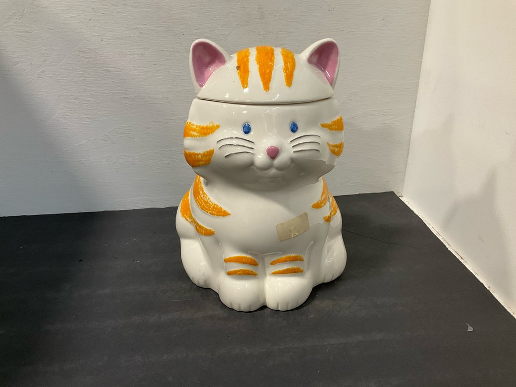 Ceramic cat cookie jar with orange tabby stripes