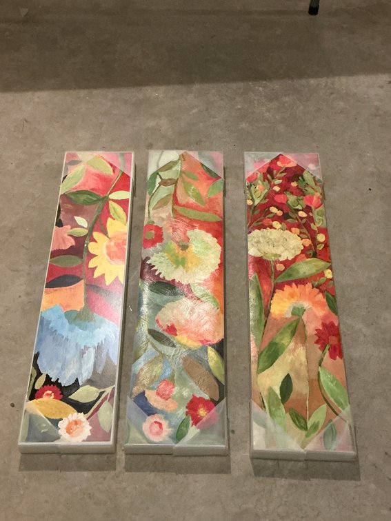 Set of 3 floral stretched canvas wall art panels - Basement