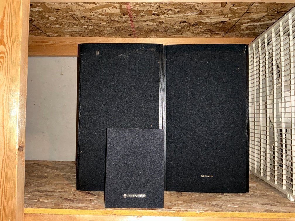 Pair of Optimus speakers & Pioneer speaker - Basement