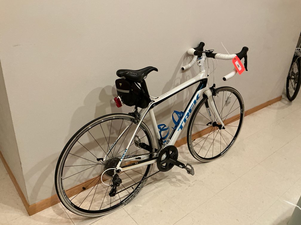 Trek Domane 5.2 OCLV carbon road bicycle - Basement