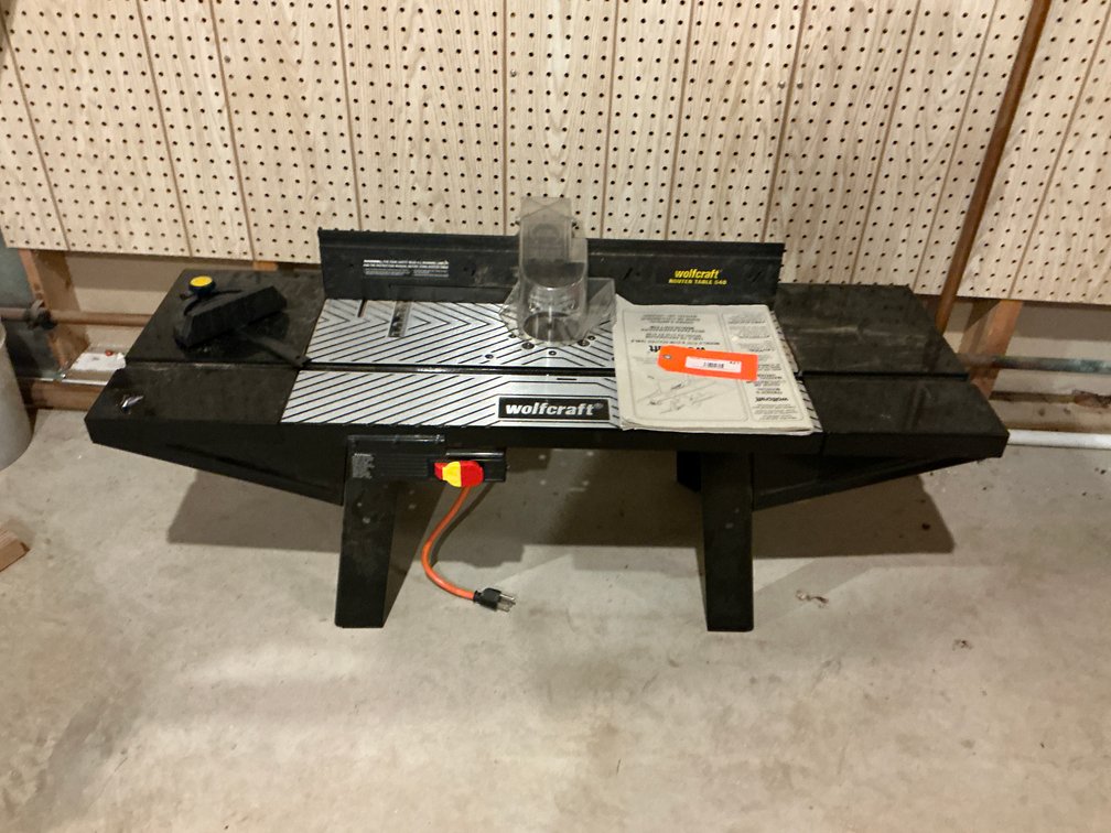 Wolfcraft benchtop router table with fence & push block - Basement