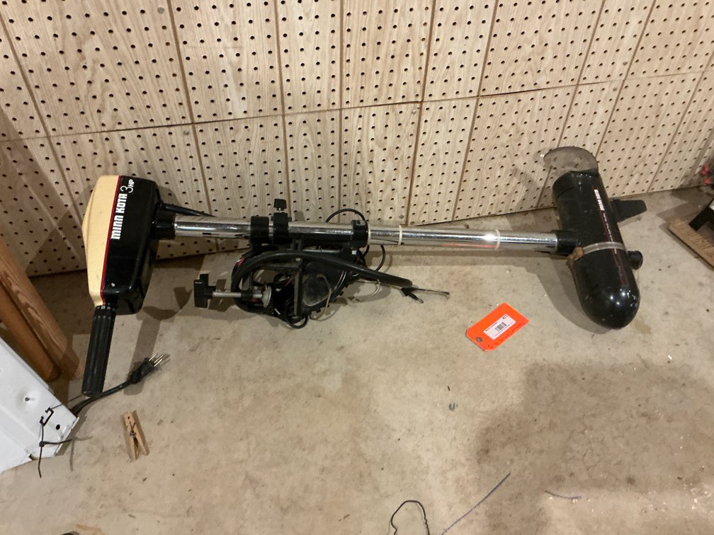 Minn Kota 3 HP electric trolling motor - Basement
