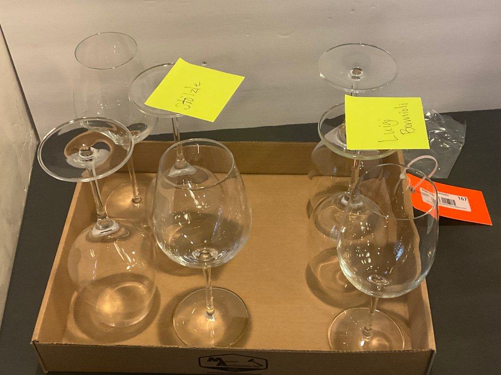 Clear glass & crystal wine glasses Stolzle & Bormioli - Kitchen Main Level