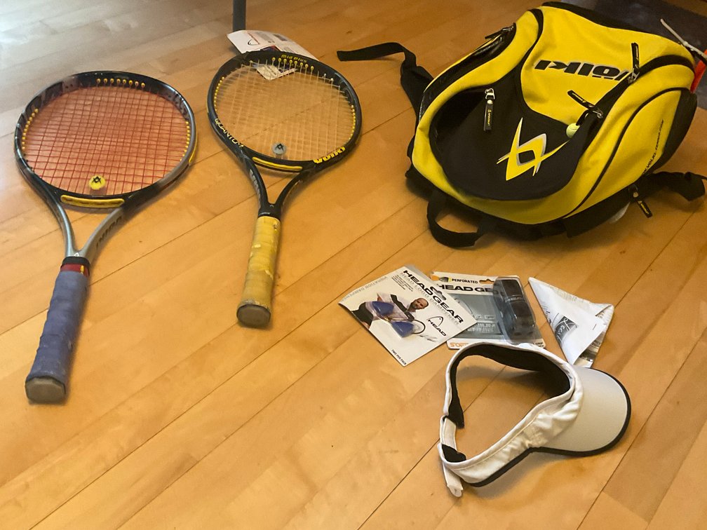 2 tennis racquets with backpack & accessories - Dining Room Main Level