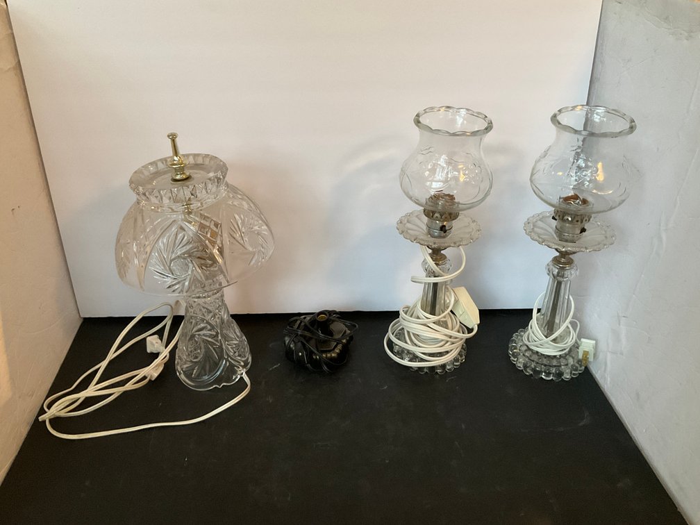 3 clear glass table lamps & metal socket base - Living Room Main Level