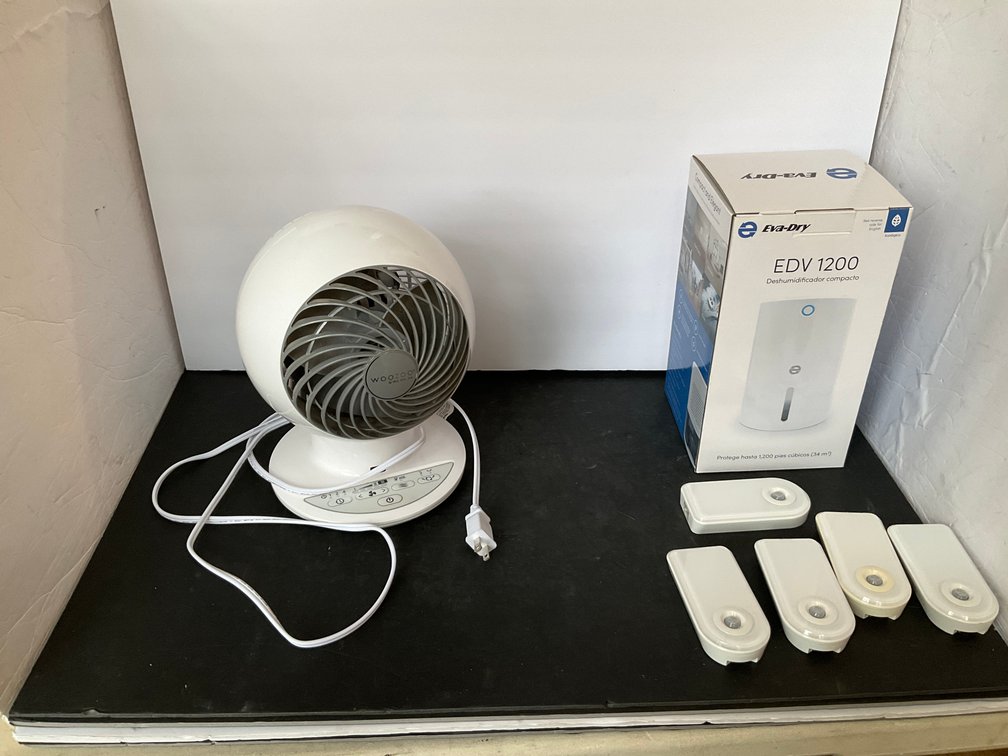 Woozoo globe fan, Eva-Dry compact dehumidifier & sensor lights - Living Room Main Level