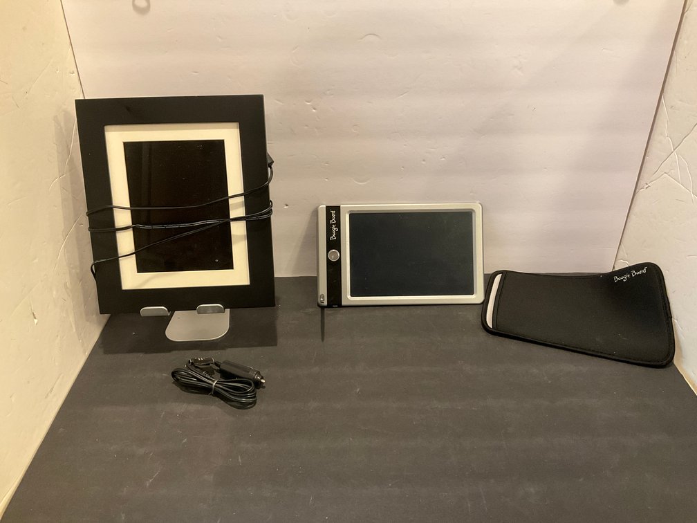 Digital photo frame - Kitchen Main Level