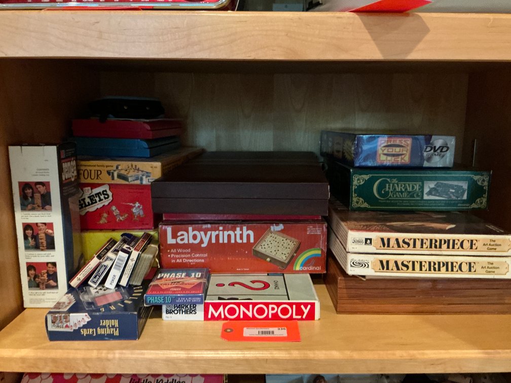 Board games and playing cards with Masterpiece & Monopoly - Basement