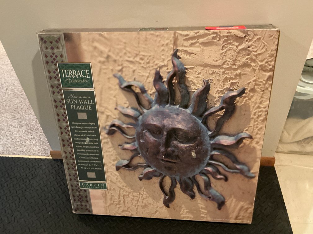 Terrace Accents aluminum sun wall plaque, 29.5 x 31 in - Basement