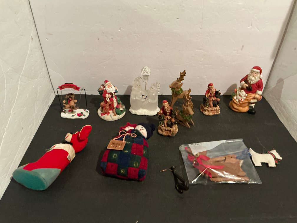Assorted Christmas figurines & holiday decor - Basement