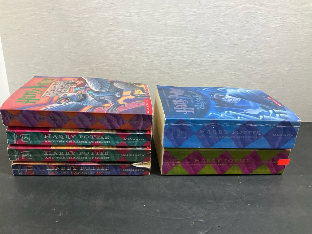 6 Scholastic J.K. Rowling Harry Potter paperback books