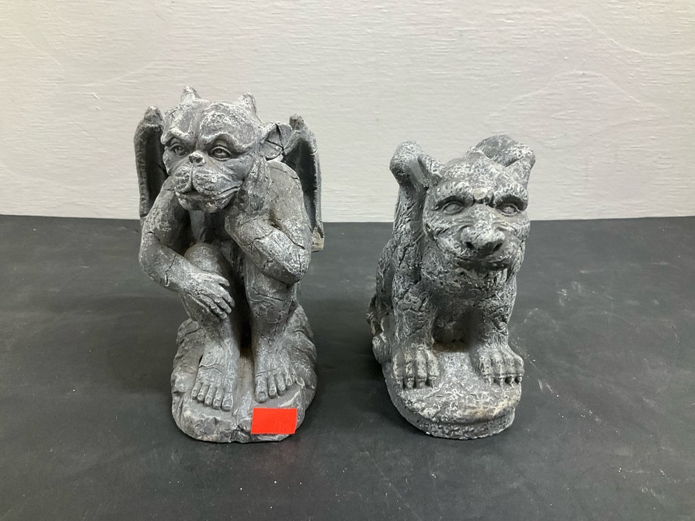 Pair of cast stone-finish winged gargoyle statues