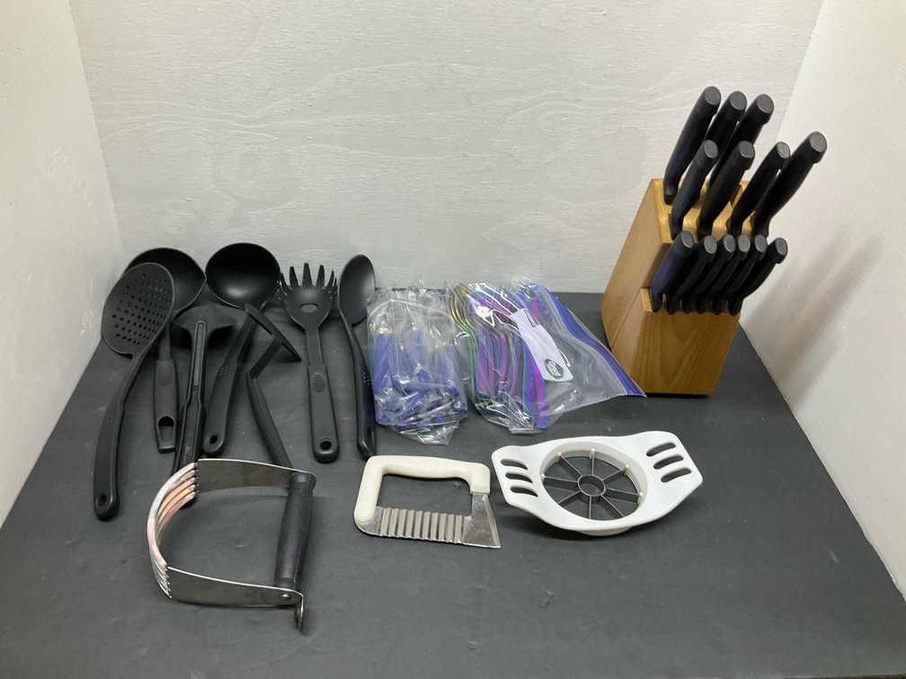 Knife block set, kitchen utensils & flatware