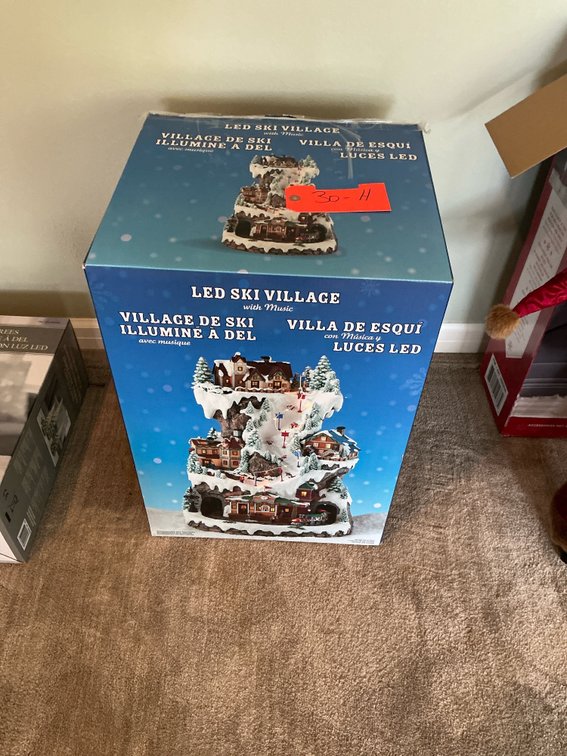 LED illuminated ski village with music in box - Master Bedroom Upper Level