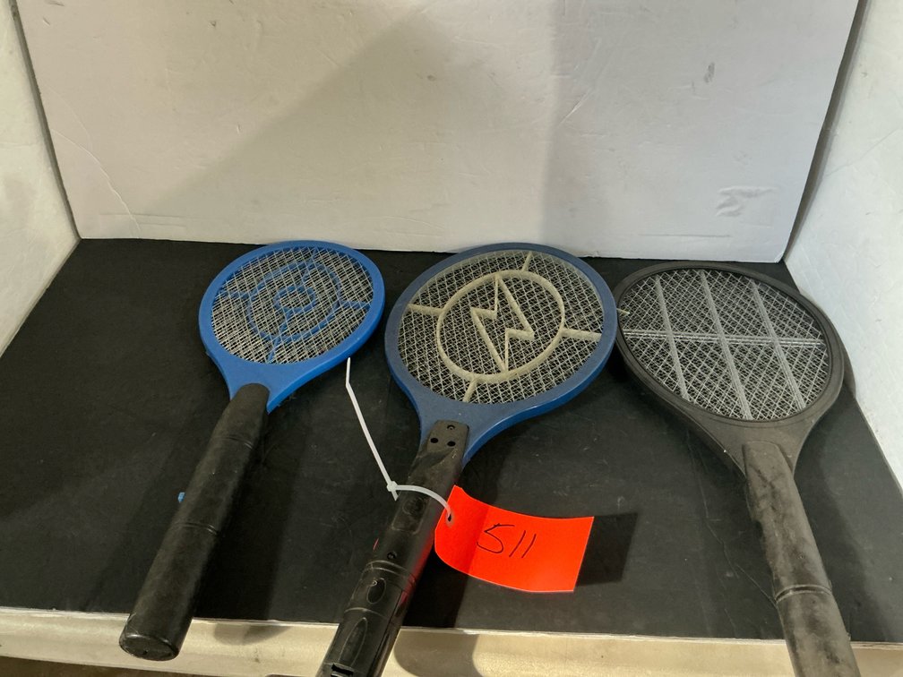 3 handheld electric insect zapper rackets - Garage