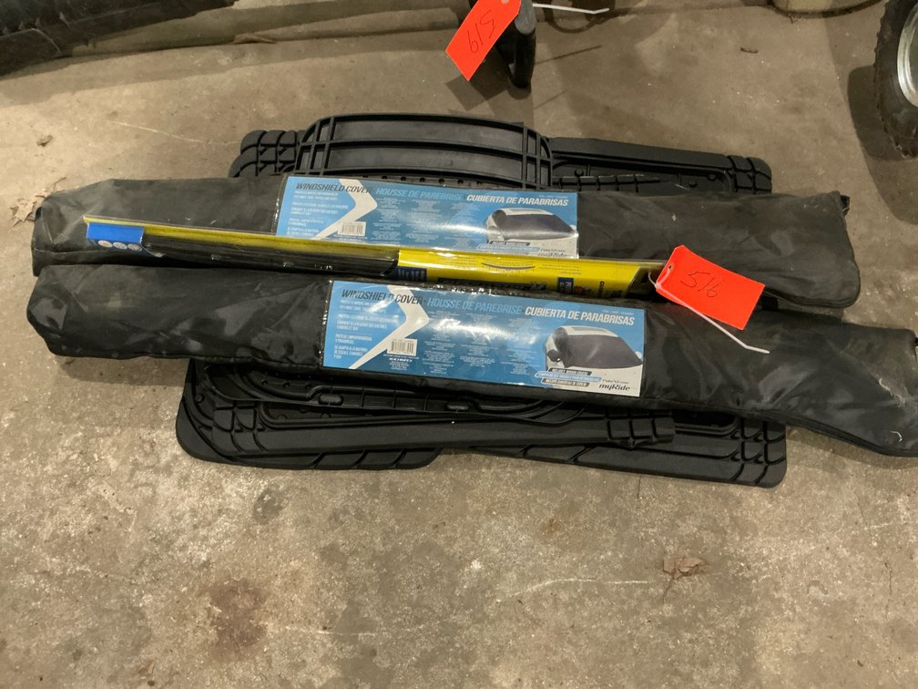 Vehicle floor mats, windshield covers & wiper blade - Garage