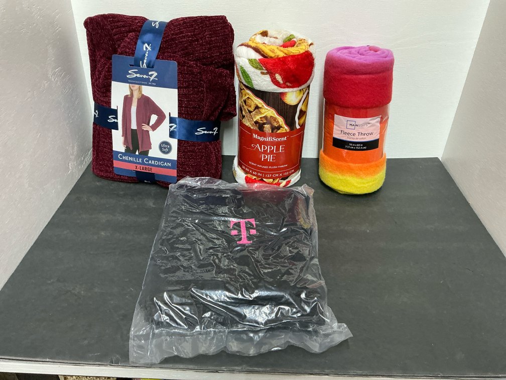 Grouping of 4 throw blankets & apparel