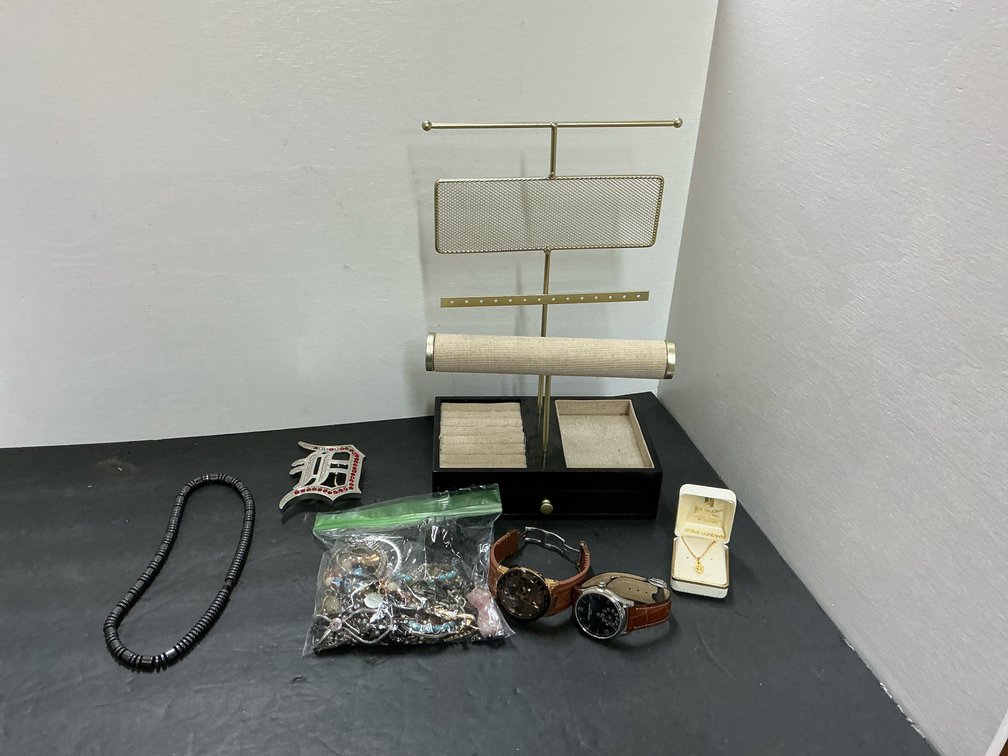 Jewelry organizer stand with wristwatches & jewelry