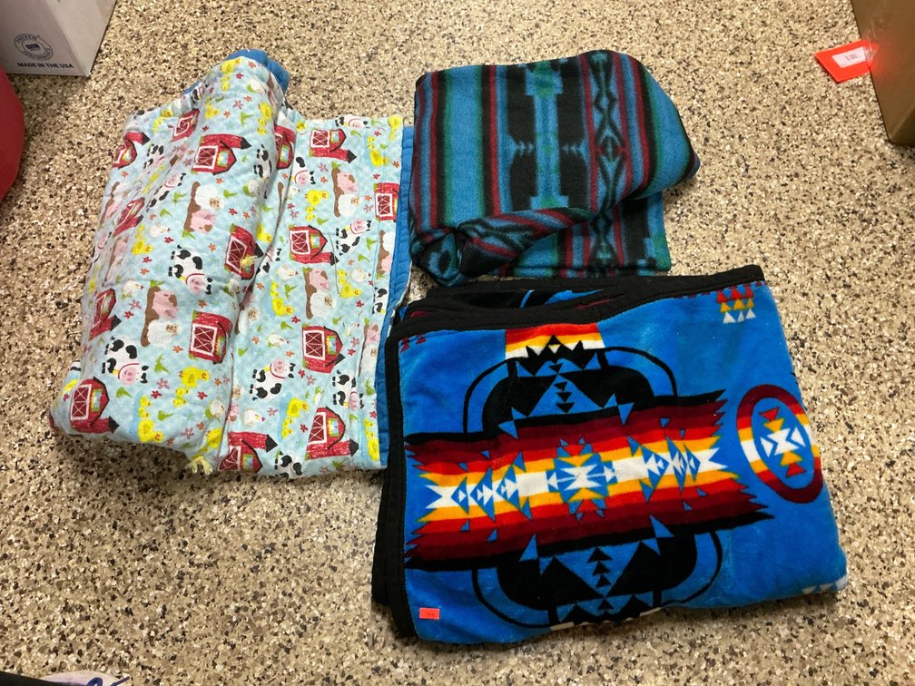 Grouping of 2 blankets & Southwestern fleece hooded pullover