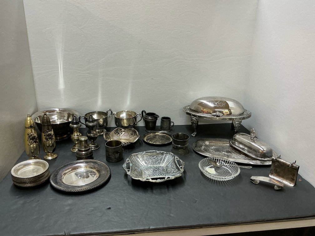 Grouping of silver-plated & metal tableware