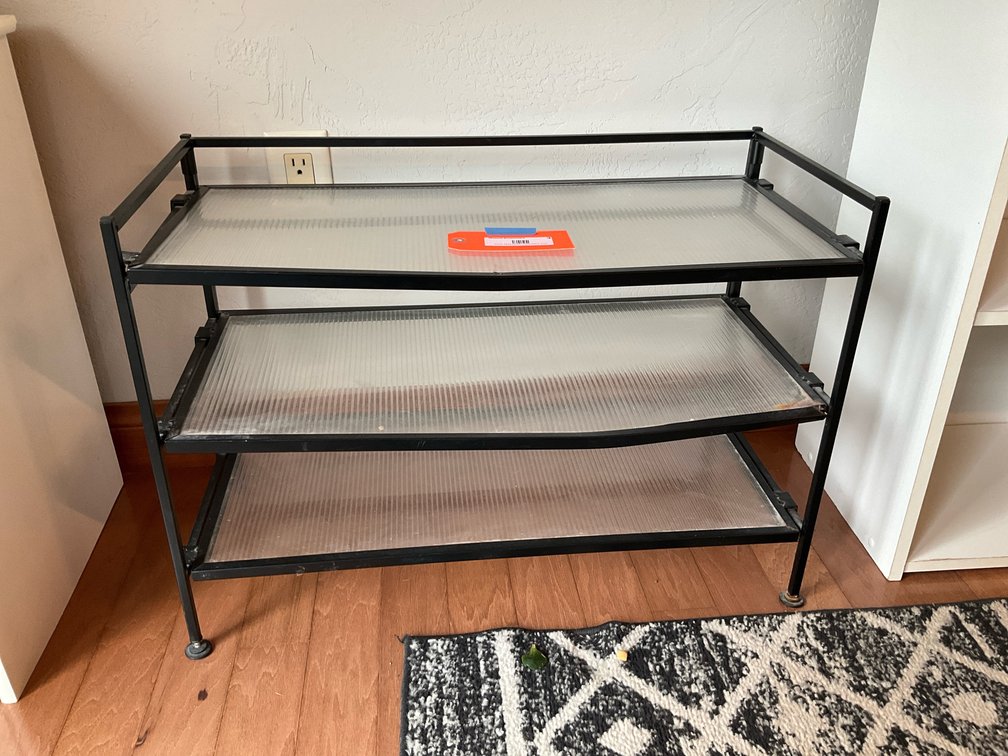 3-tier black metal shelf with ribbed panels - Kitchen