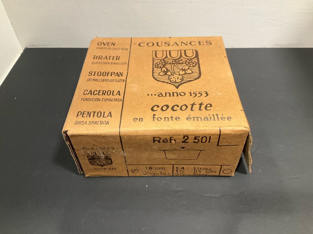 Cousances enameled cast iron Dutch oven with box, 16 cm
