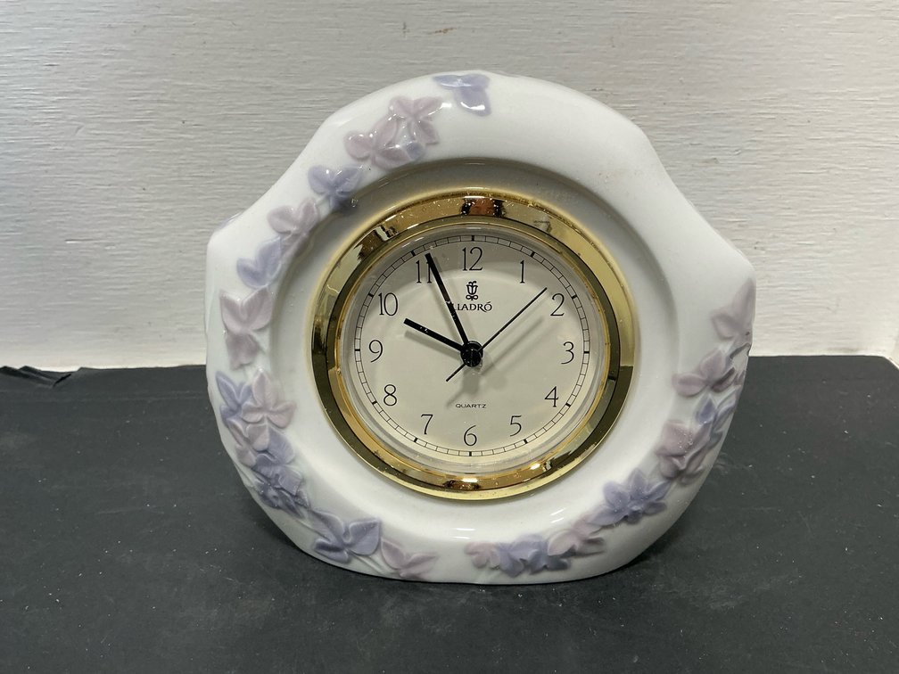 Lladró Valencia floral porcelain desk clock with box
