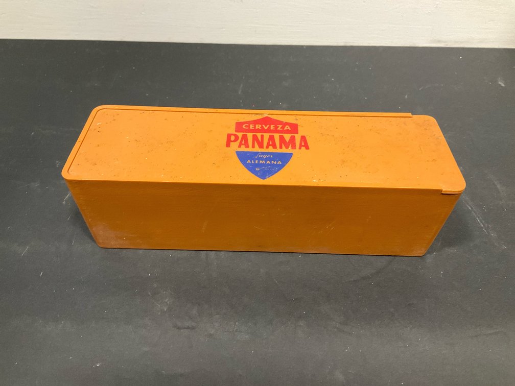 Cerveza Panama domino set in plastic box