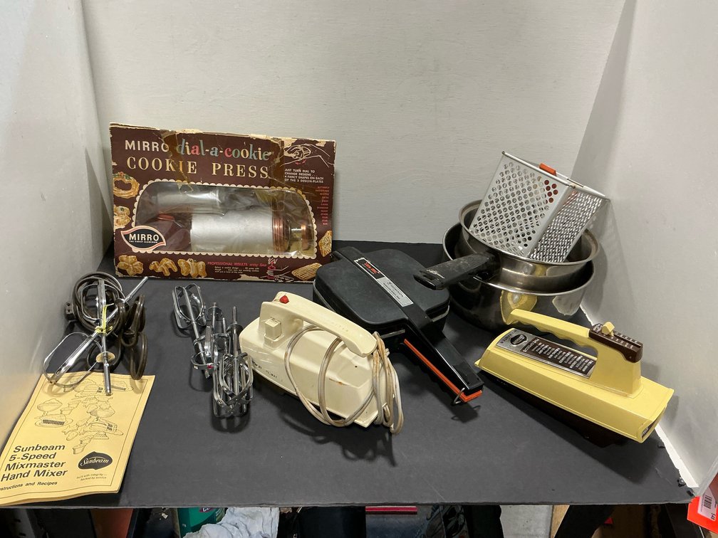 Electric hand mixers, cookie press, cookers & more