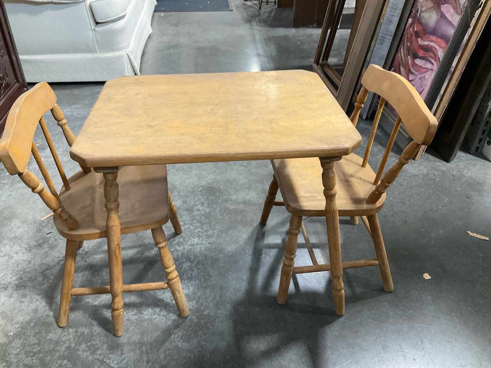 Child-size wood table & 2 spindle-back chairs