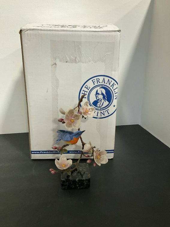 The Franklin Mint Sweet Symphony porcelain bird sculpture